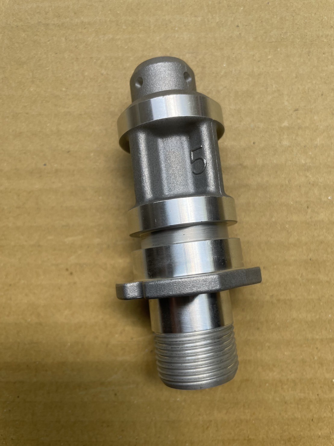 SU002-00174+