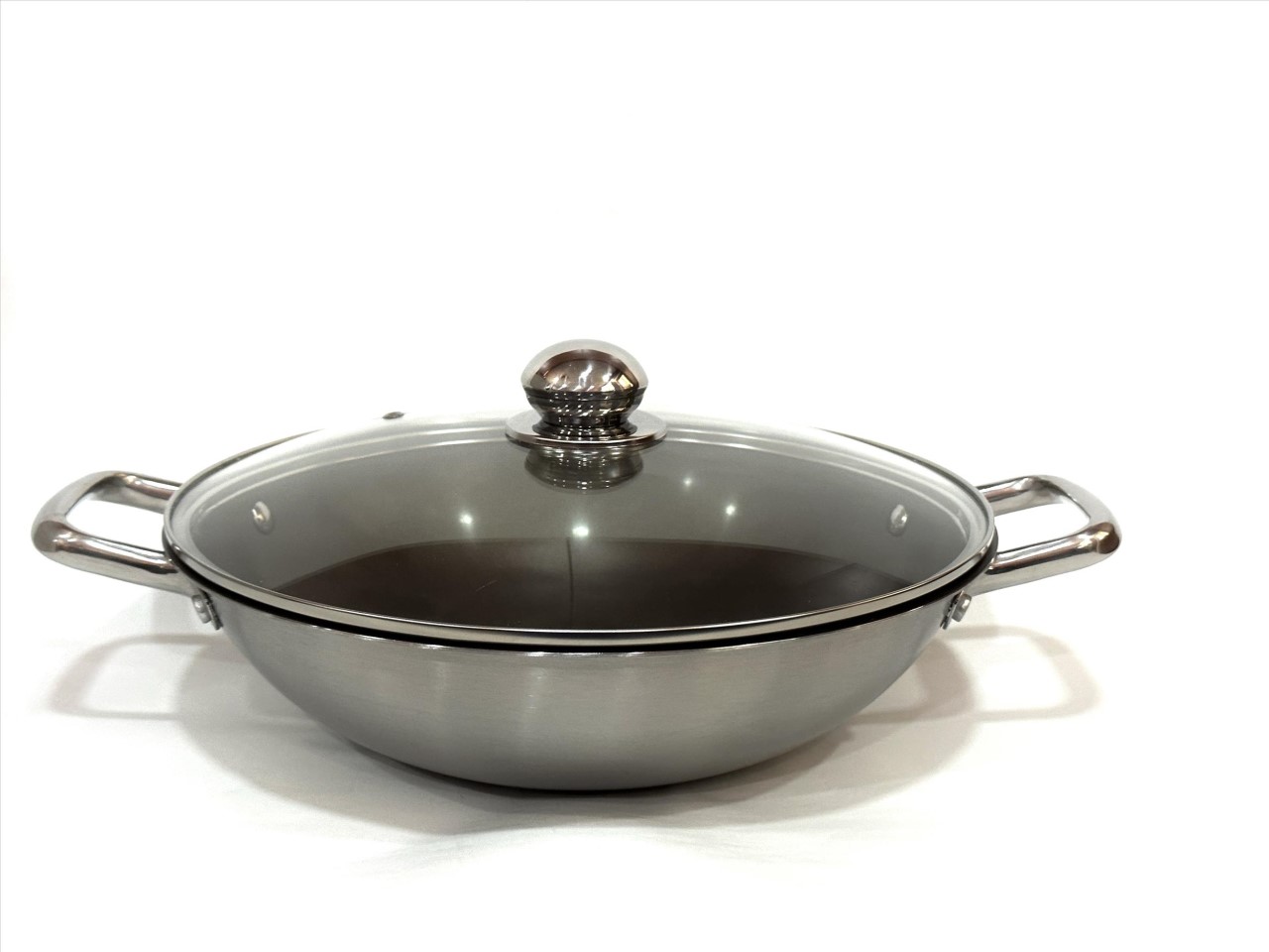 LUCUKU  鈦電漿華麗多層不銹鋼健康不沾雙耳鍋32cm  
