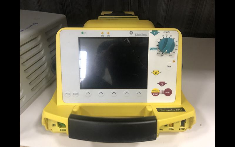 電擊器 廠牌:General Electric 型號: