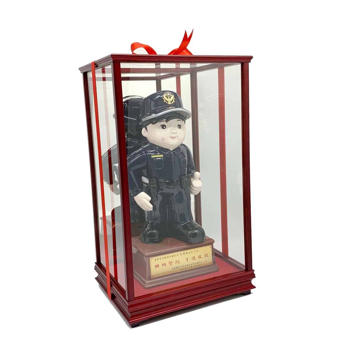 警察寶寶櫥窗    ◉ 因此商品為陶瓷材質易碎，限定『自取』無法配送，不便之處敬請見諒