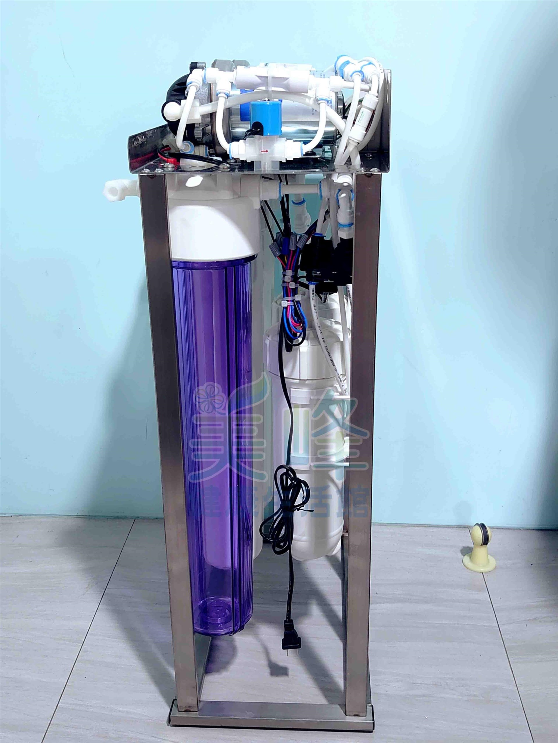商用20吋800G白鐵腳架電腦控制逆滲透純水機.雙水冷式馬達.連續供水最多日造水量3頓純水
