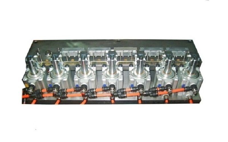 客製化CNC加工治具(氣壓缸夾持)