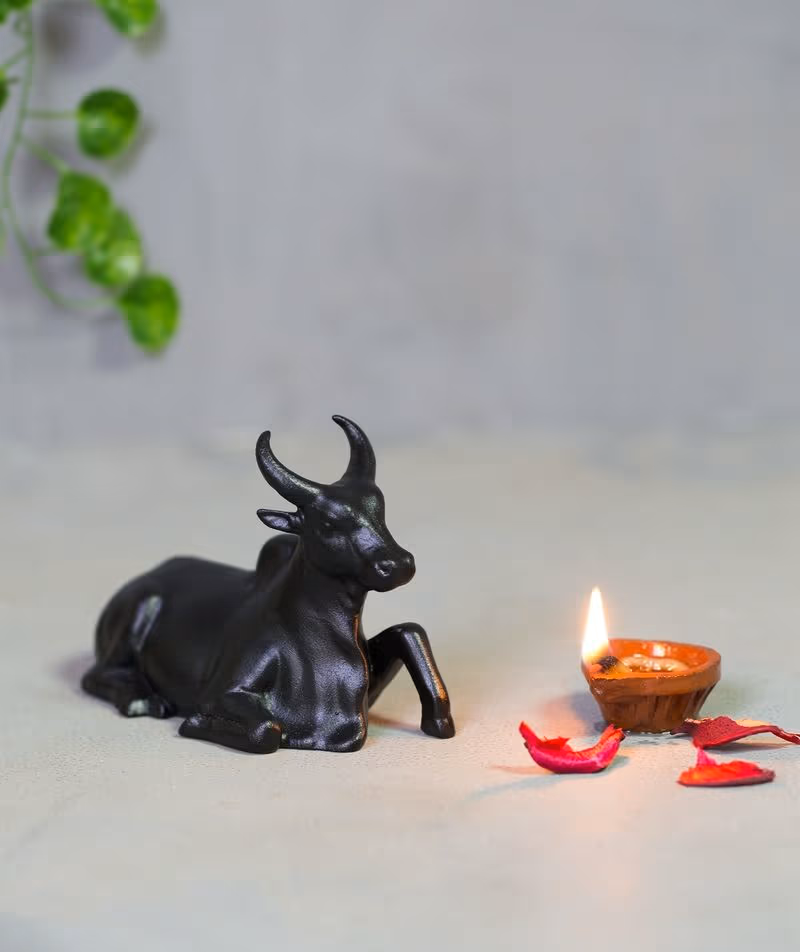 isha 水牛雕像