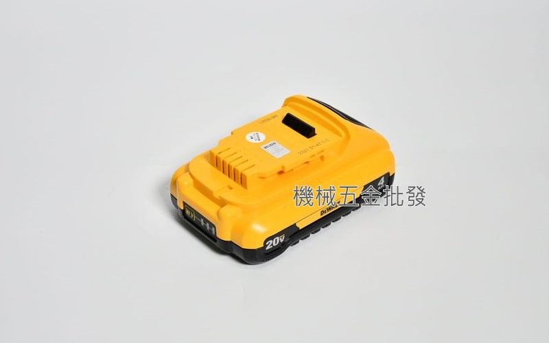  DEWALT (得偉) DCB240 20V 4.0AH XR 原廠滑軌式充電鋰電池,電動工具