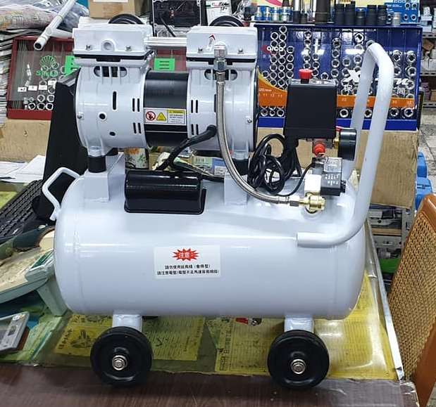 超靜音無油式空壓機2.5HP 25L,氣動工具