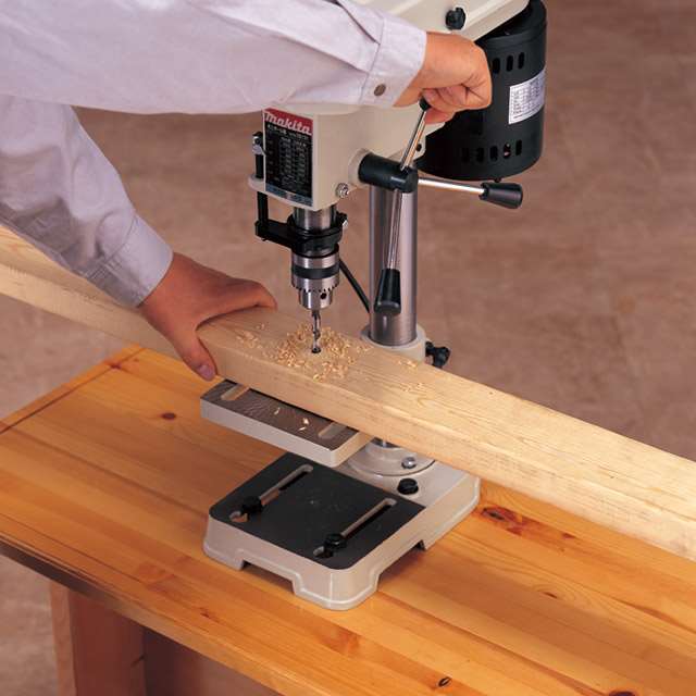  makita {牧田} TB131 4分(13mm) 桌上型 立式鑽床,電動工具