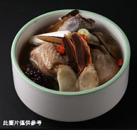 靈芝黃耆燉雞