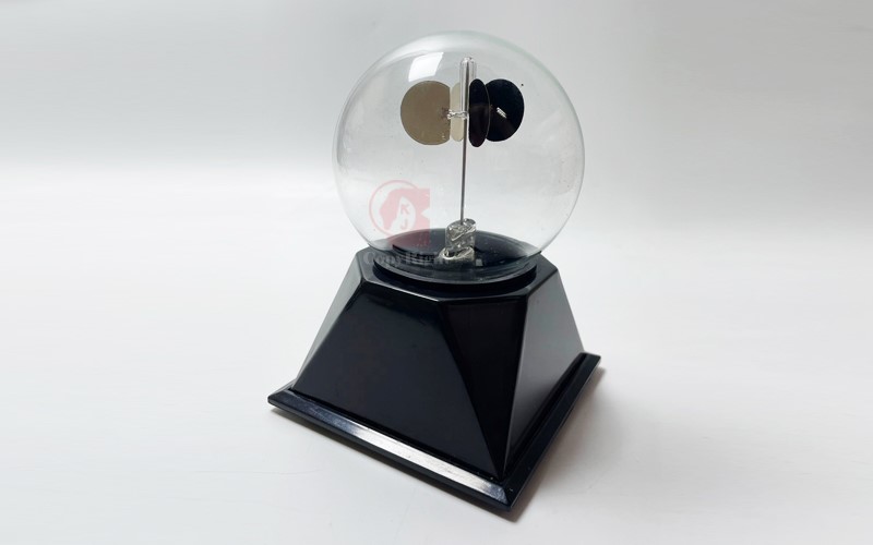 Crookes radiometer,克魯克斯輻射計,克羅克斯輻射計,光能輻射計,太陽風車,A11-005-1,國教儀器