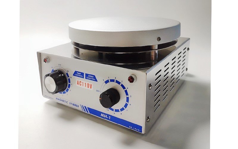 電磁加熱攪拌器,Heating Magnetic Stirrers,Aluminium PlateMetal,轉速50～1200RPM,使用容器100～3000ml,板面溫度300℃,板面直徑18cm,圓形鋁合金加熱板,附攪拌子,A6-041,國教儀器