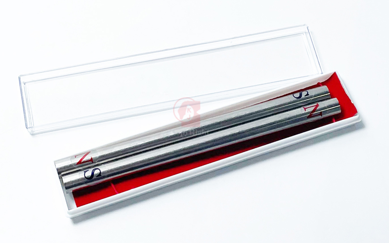 力棒狀磁鐵,Strong Magnet Rod,特殊鋼鐵製,直徑1cm,長15cm,2入,附保管盒,A13-094,國教儀器
