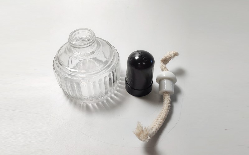 玻璃酒精燈,Alcohol Lamp with Black Plastic ,Alcohol Burner,100ml 磁內蓋 塑膠外蓋 酒精燈,國教儀器,A1-024-1