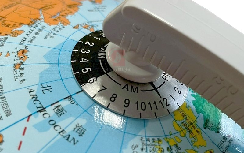 8inch  Globe (Executive Blue Ocean) with wooden base,8吋地球儀,無燈地球儀,木座地球儀,世界地圖,地圖模型,地理模型,自然科學,專業國中實驗室設備,專業國中實驗室器材,專業國中實驗課程,專業國小實驗室設備,專業國小實驗室器材,專業國小實驗課程,專業高中實驗室設備,專業高中實驗室器材,專業高中實驗課程,學校科學實驗設備,中學科學實驗器材,小學科學實驗套組,科學實驗室設備,科學教具,實驗室耗材,科學儀器,生物實驗設備,化學實驗設備,物理實驗設備