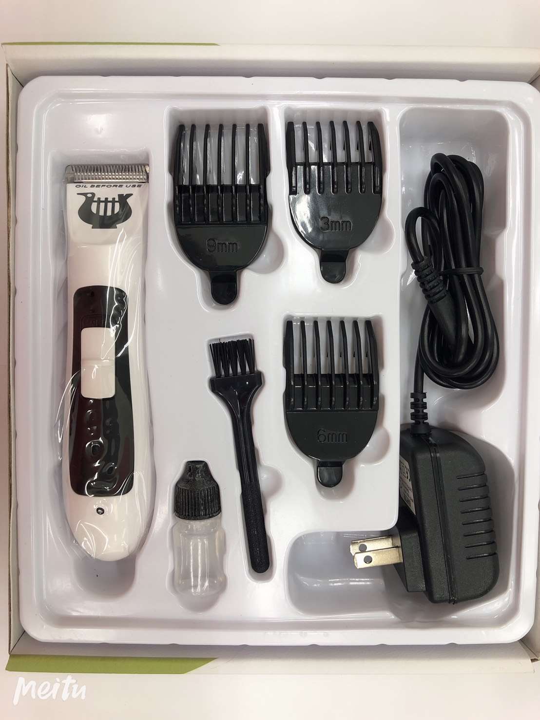 【HAIR CLIPPER  K28】專業電剪 /寵物剪髮器 充電/插電兩用款(專修腳底、造型)