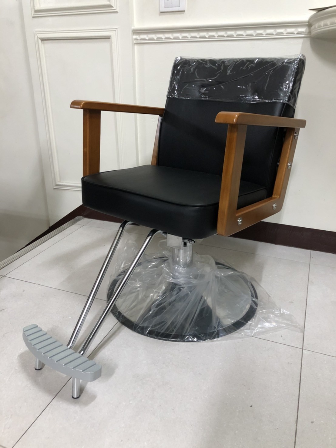 《全新》工業風美髮椅(編號8210)