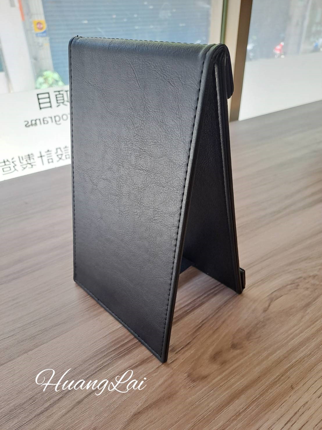 時尚黑皮革直立式菜單夾