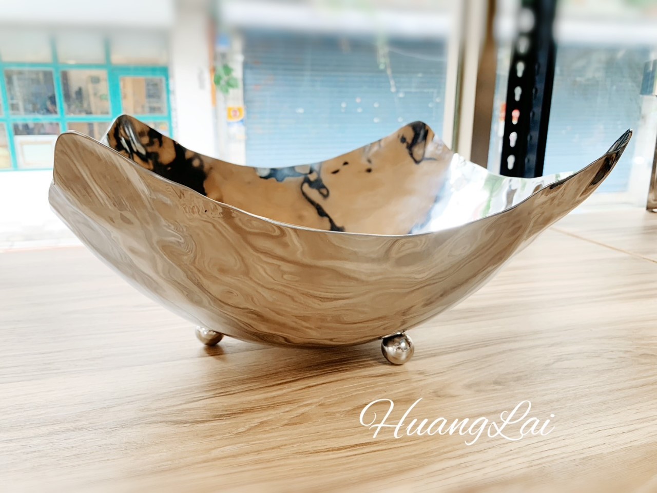弧形錘點碗
