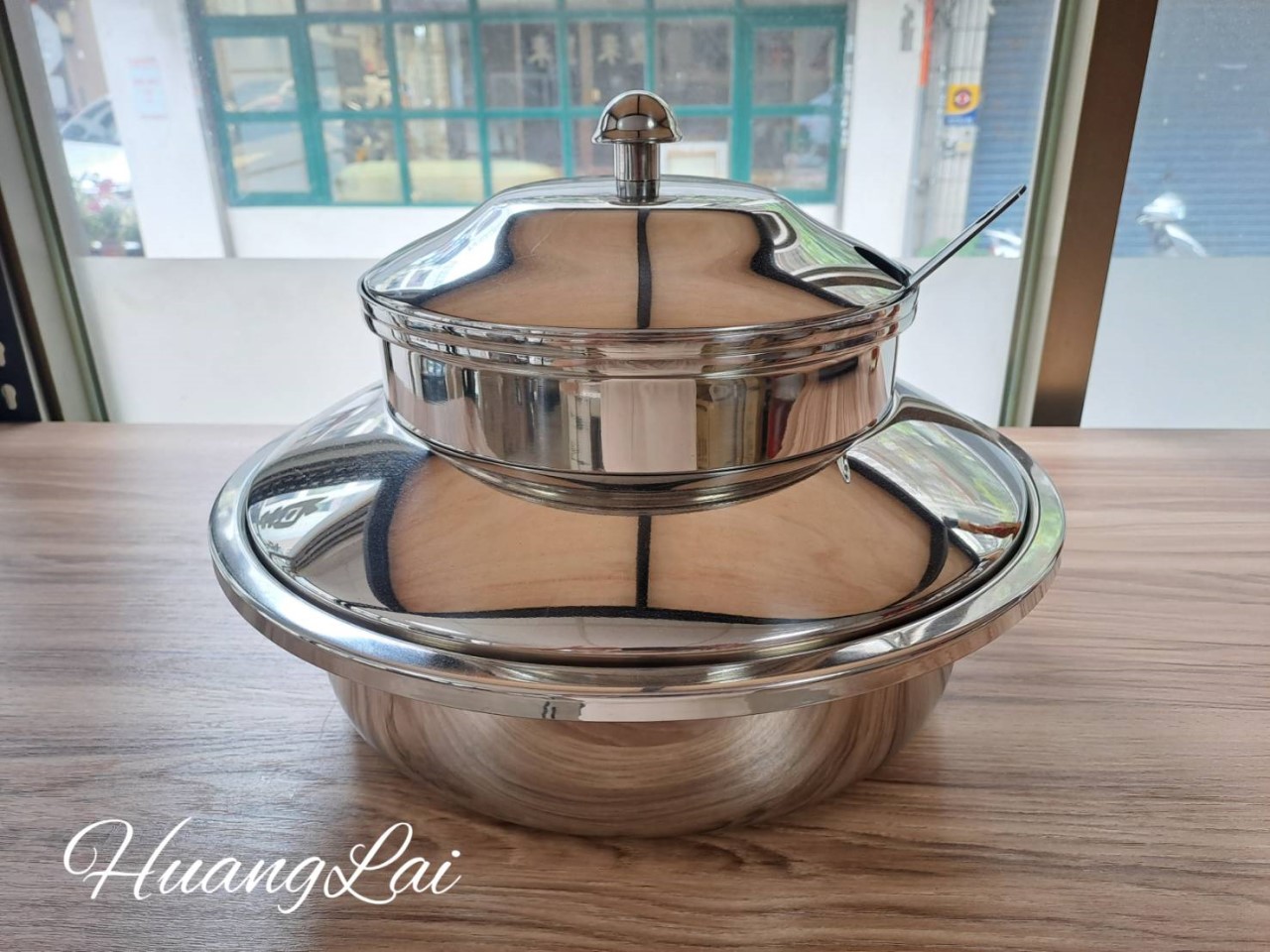 不銹鋼圓型湯鍋 (含湯匙)(現貨)
