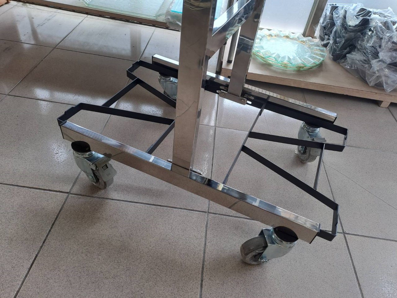 尊爵款橢圓S.T304鋼木送餐車  