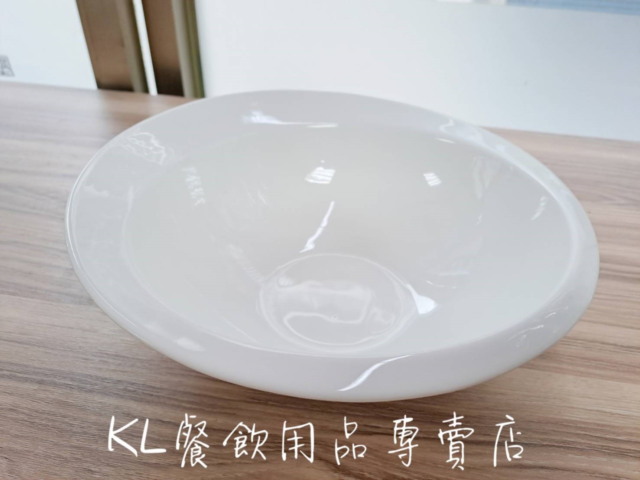 時尚陶瓷湯碗 