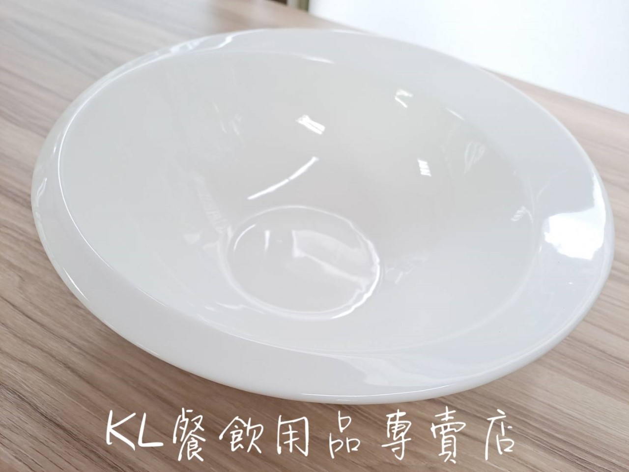 時尚陶瓷湯碗 