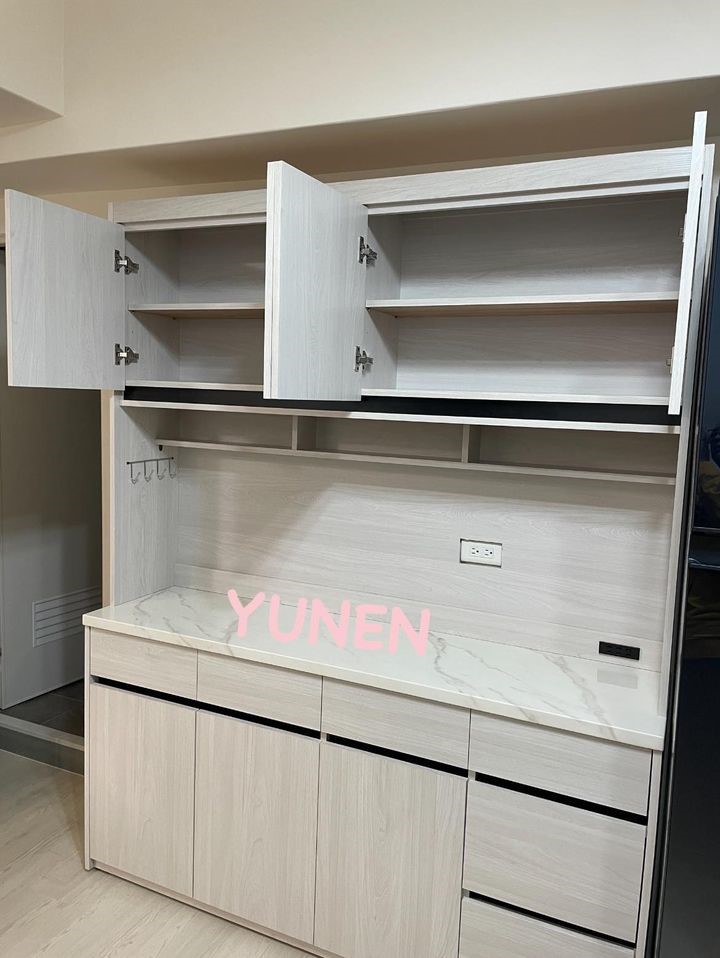 蘿莉淺白木紋5.3尺餐櫃全組