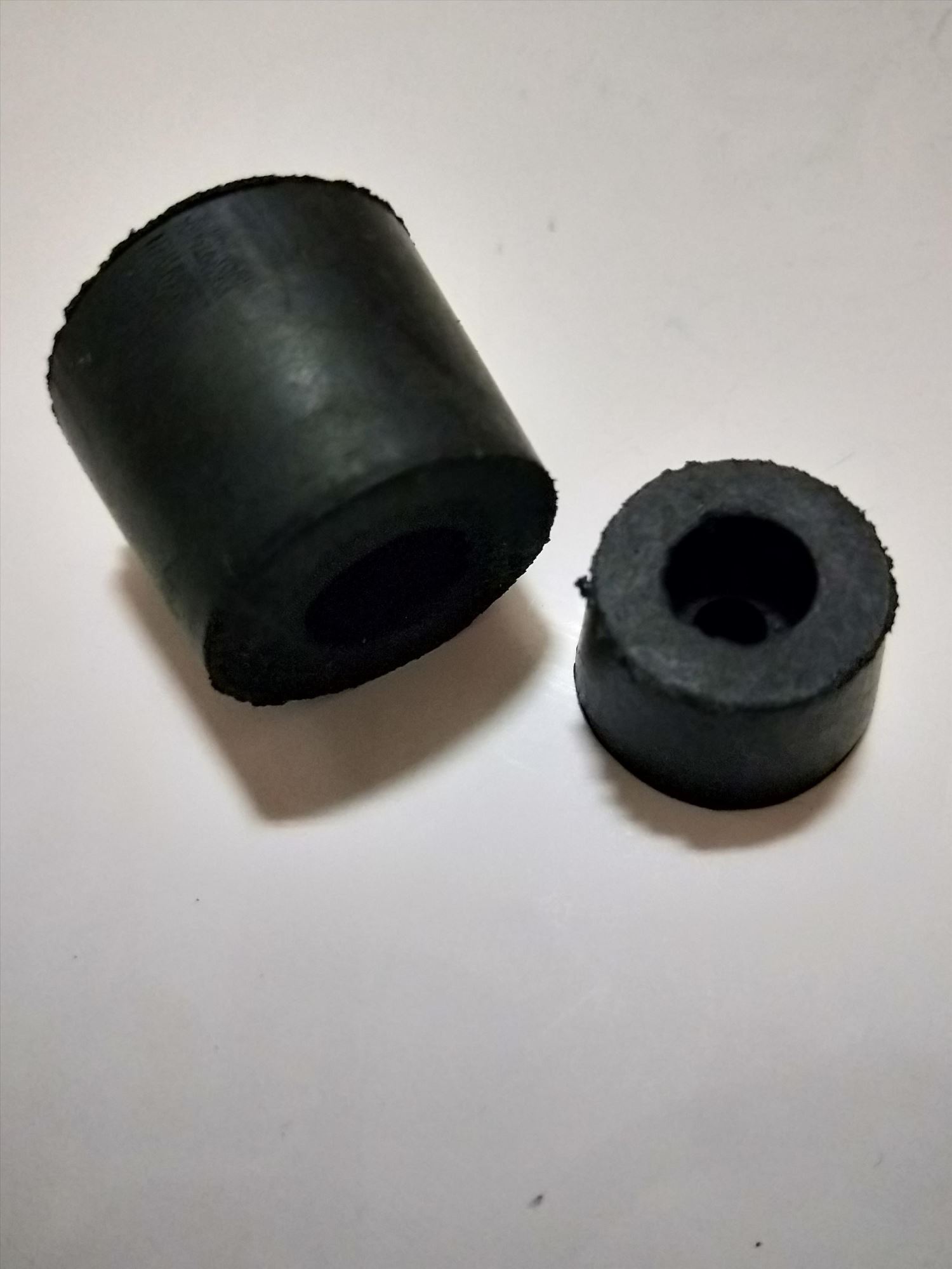 膠墊