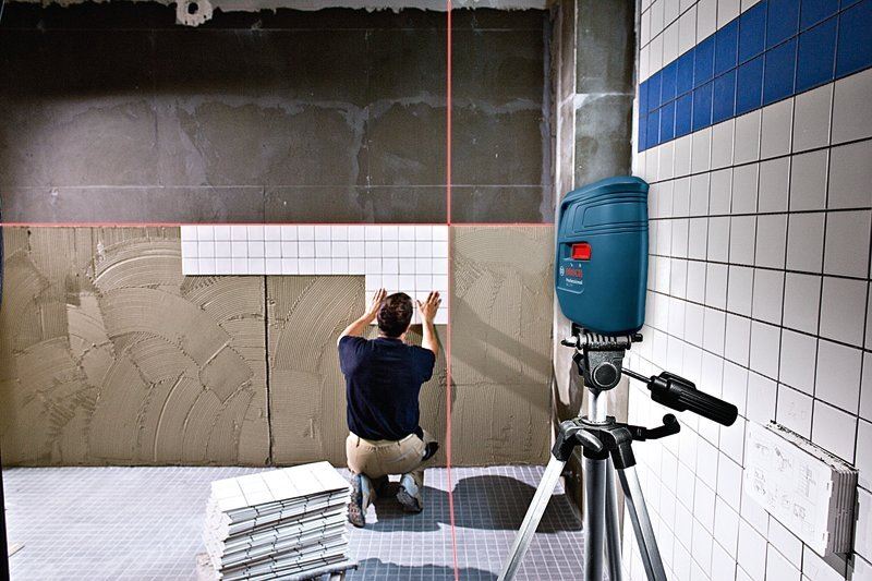 BOSCH {博士} GLL 3X 三線 雷射墨線儀 水平儀 水準儀,電動工具
