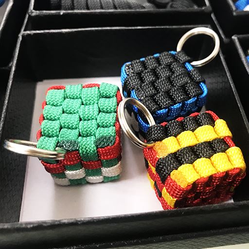 美國製造手工傘繩配飾品