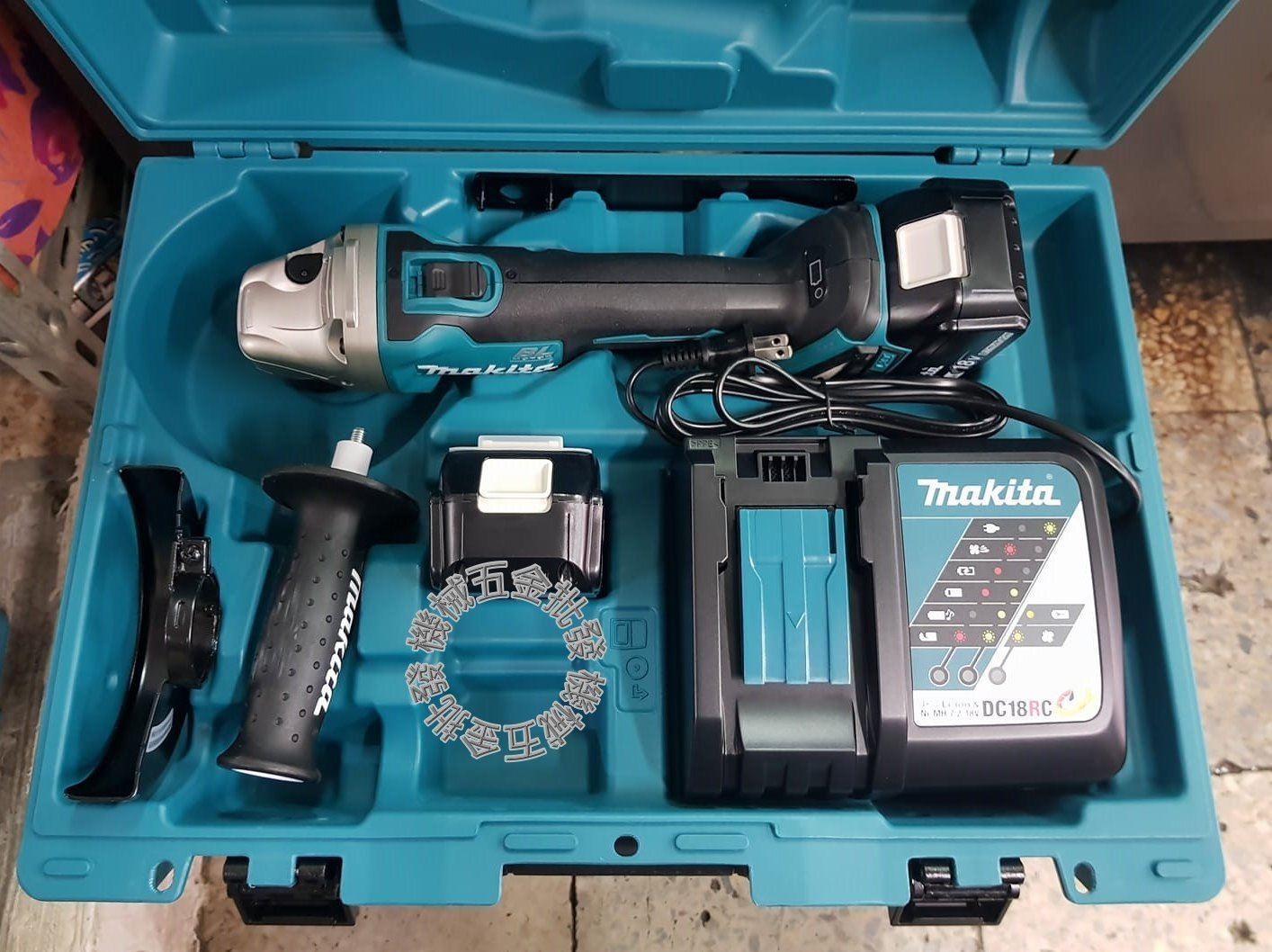 MAKITA {牧田}  DGA504RTE 18V5.0A 125mm充電式無刷平面砂輪機 切斷機,電動工具