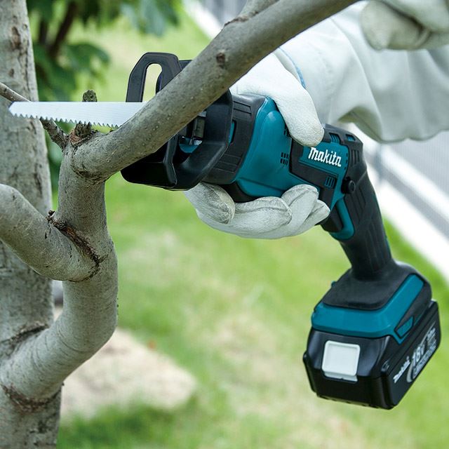 MAKITA {牧田}  DJR185Z 18V充電式手提鋸機 軍刀鋸【單主機】,電動工具