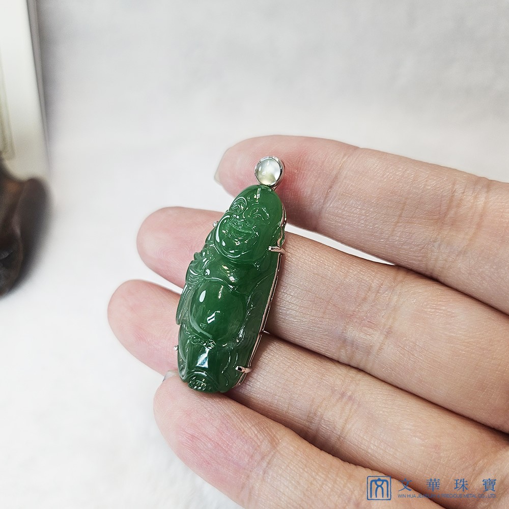 翡翠立姿彌勒