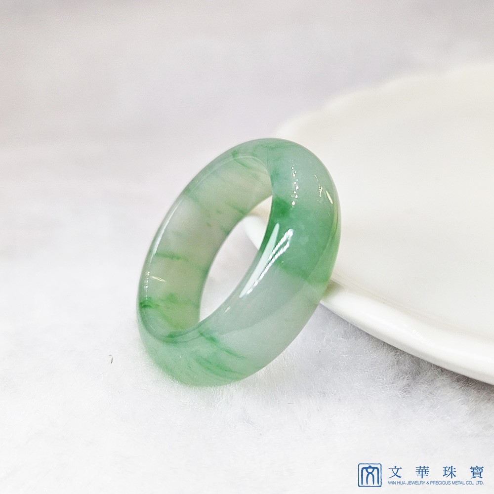 冰種翠綠玉戒 國際圍11.5號(已售出)