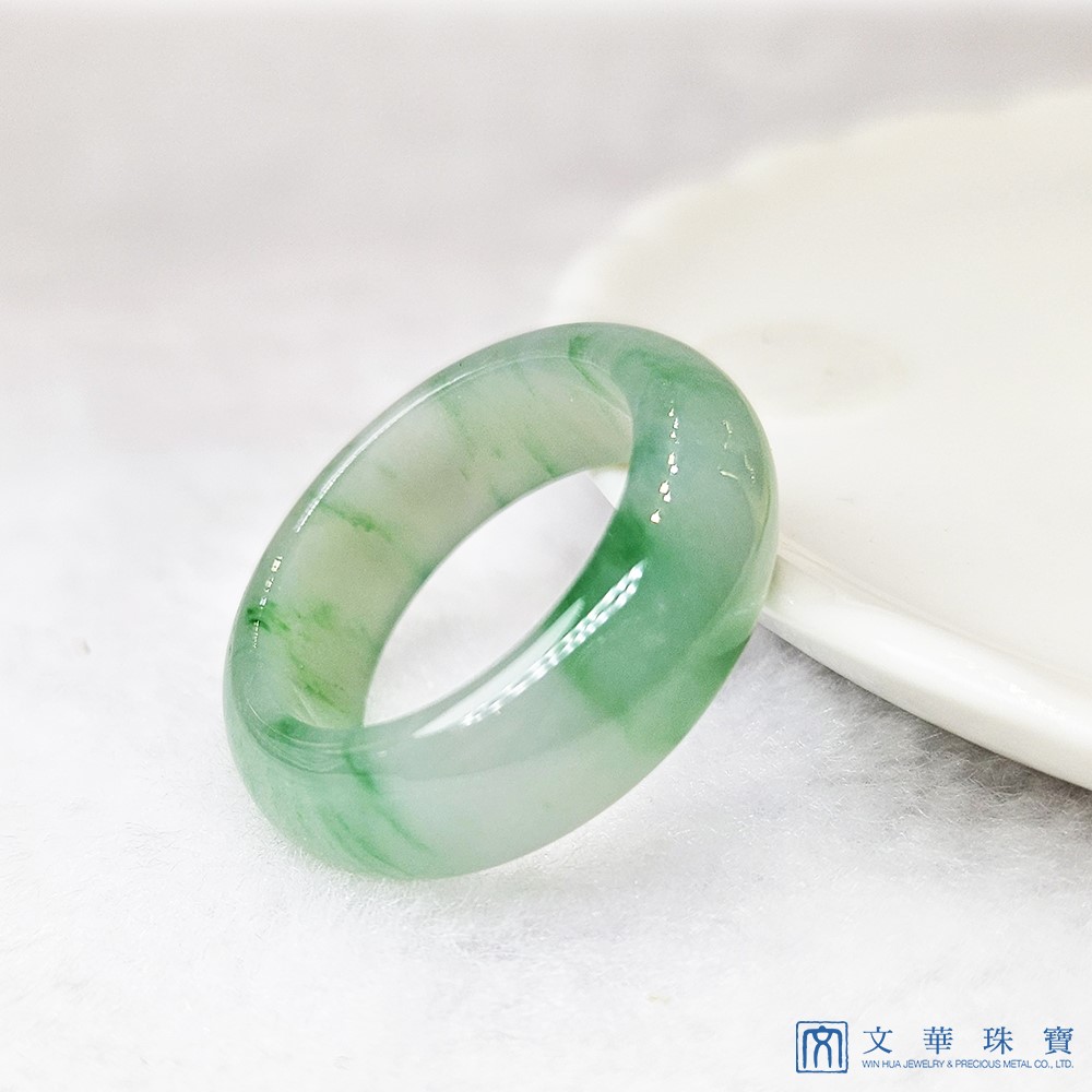 冰種翠綠玉戒 國際圍11.5號(已售出)