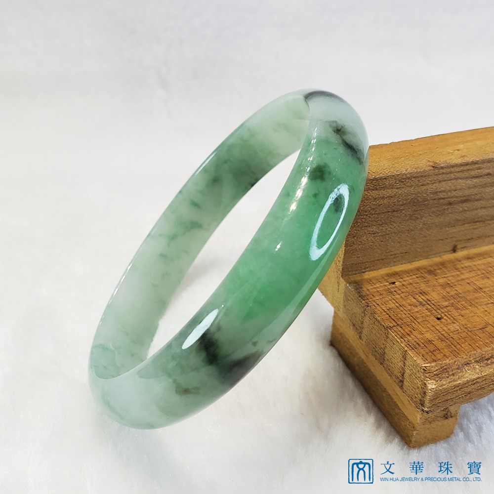 冰湖綠帶花青貴妃鐲 18圍 附中國寶石證書