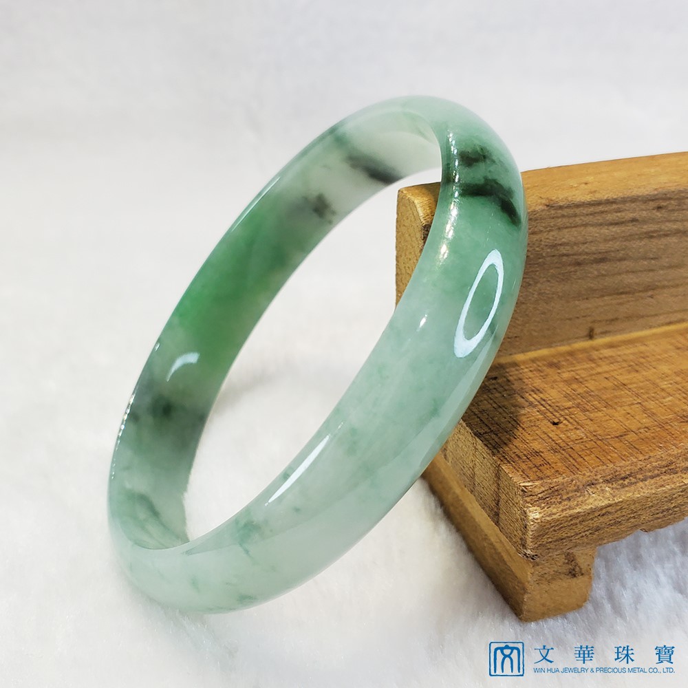 冰湖綠帶花青貴妃鐲 18圍 附中國寶石證書