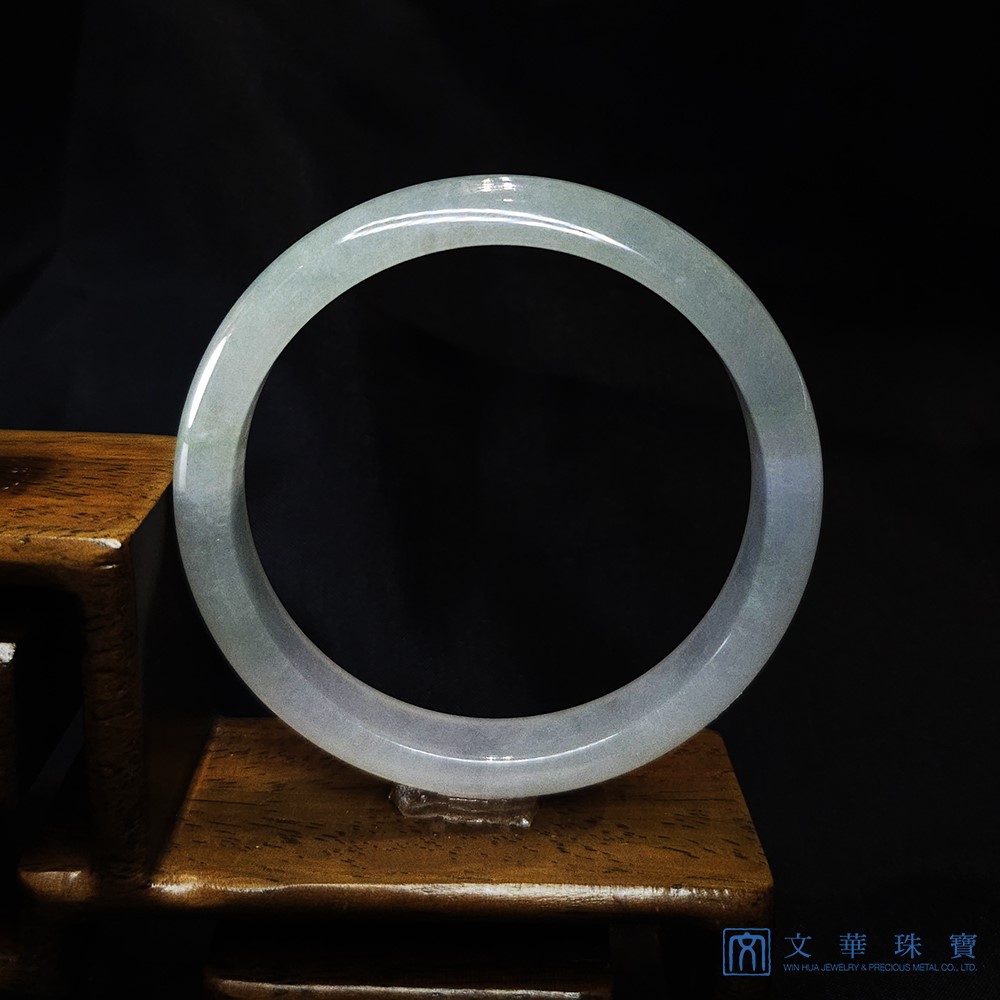 翡翠冰種淡綠玉鐲 19.8圍