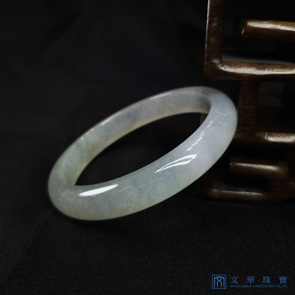 翡翠冰種淡綠玉鐲 19.8圍
