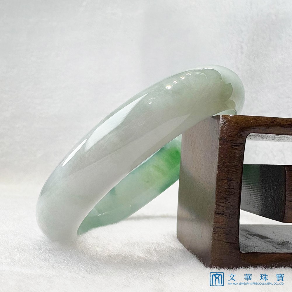 翡翠冰糯帶翠綠寬版平安鐲 約19.5圍