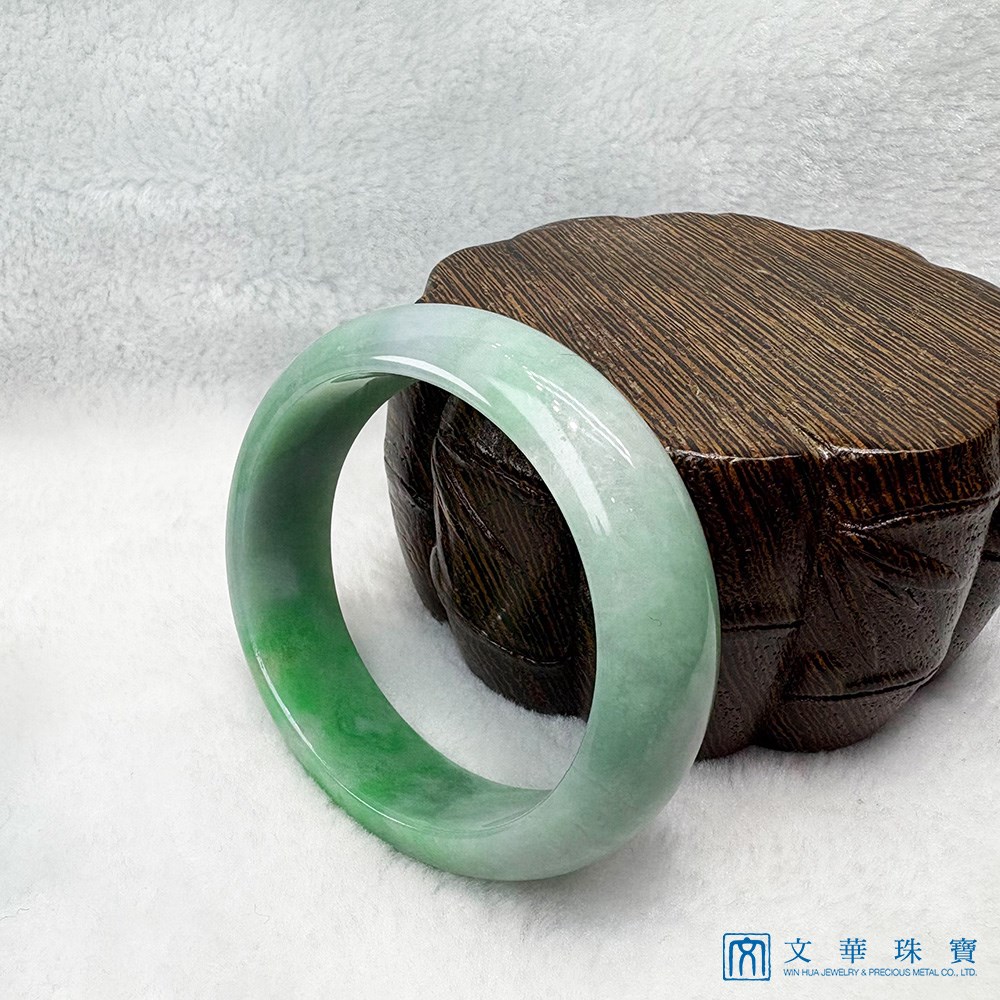 翡翠芙蓉綠帶翠綠金絲寬版貴妃鐲 約17圍