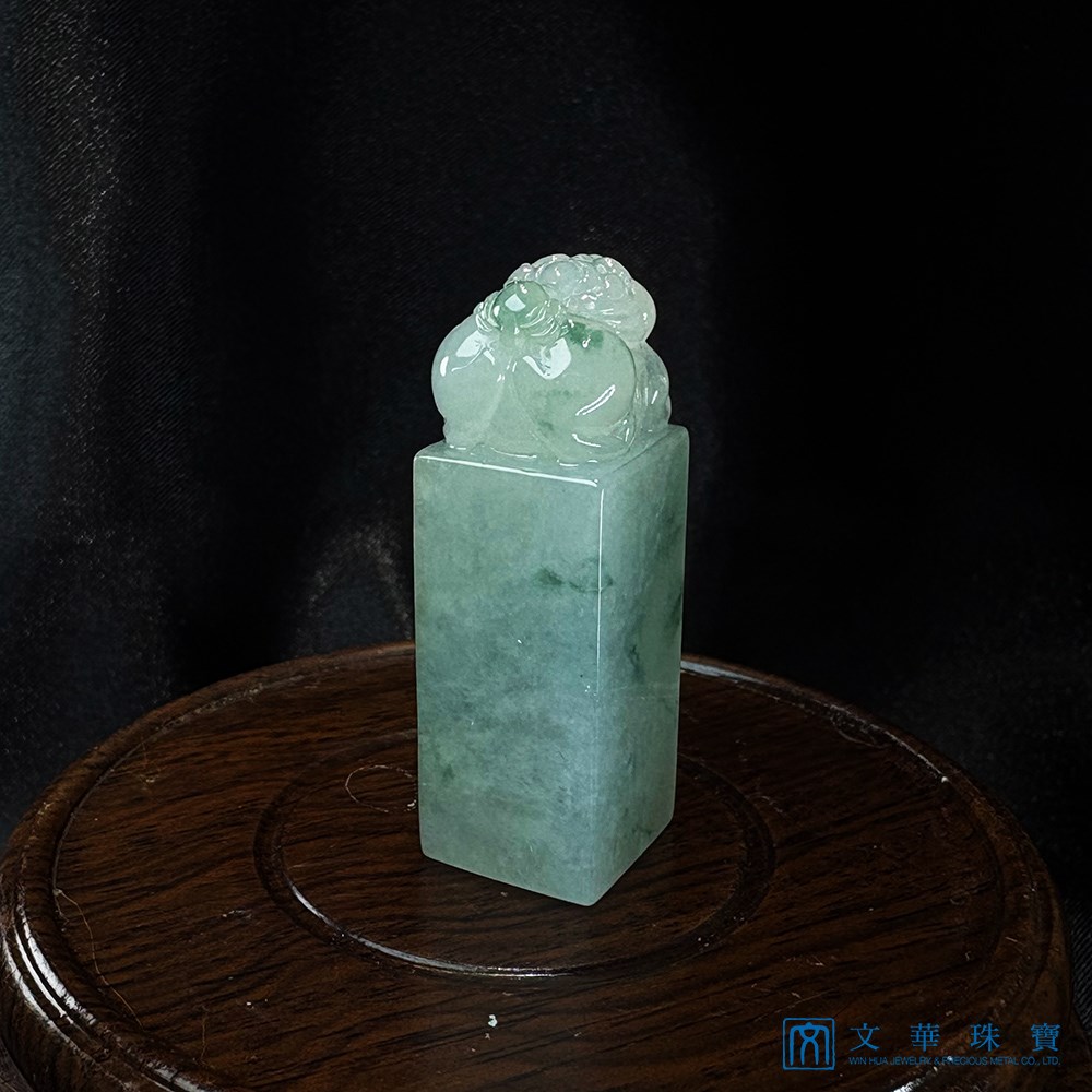 翡翠飄花貔貅玉印