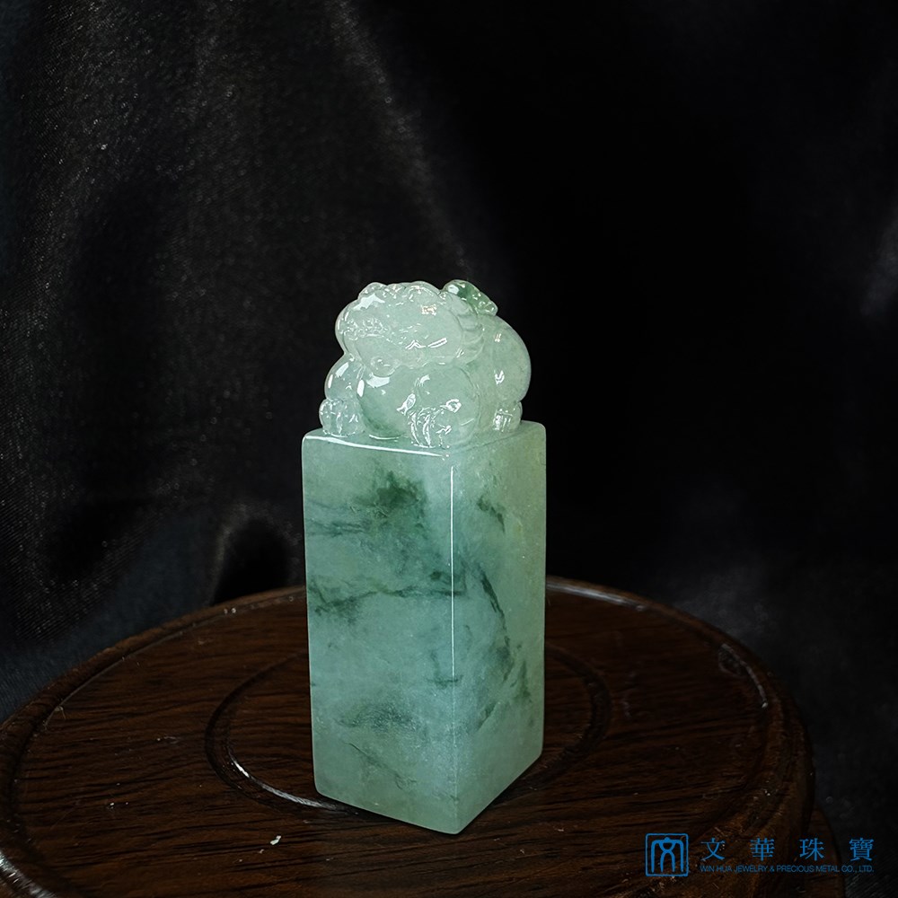 翡翠飄花貔貅玉印