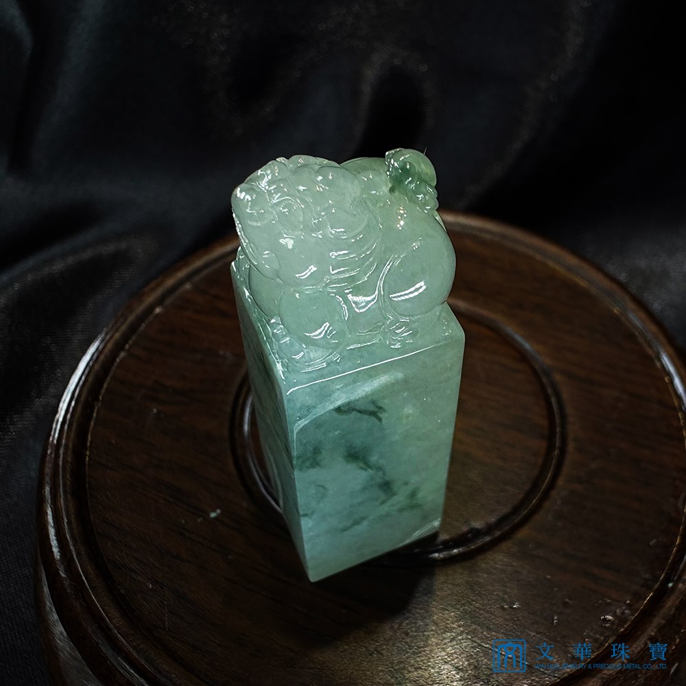 翡翠飄花貔貅玉印