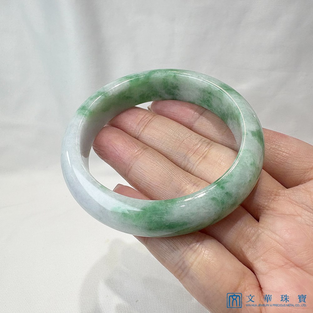 白底青翡翠玉鐲 約18圍