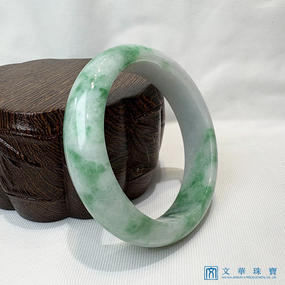 白底青翡翠玉鐲 約18圍