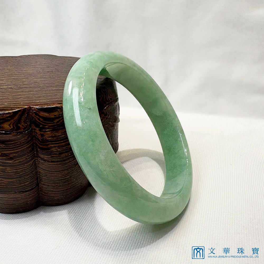蘋果綠翡翠玉鐲 約18.8圍