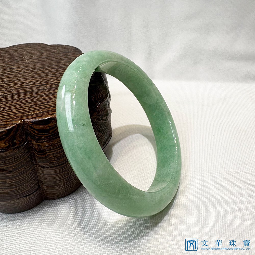 蘋果綠翡翠玉鐲 約18.8圍