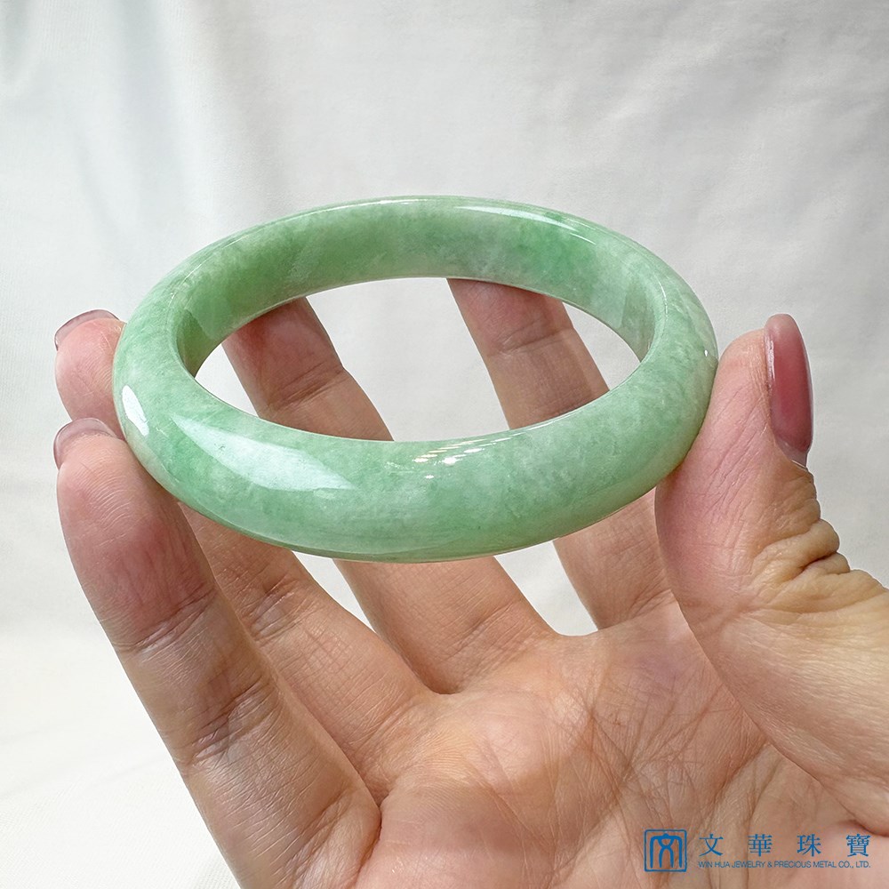 蘋果綠翡翠玉鐲 約18.8圍