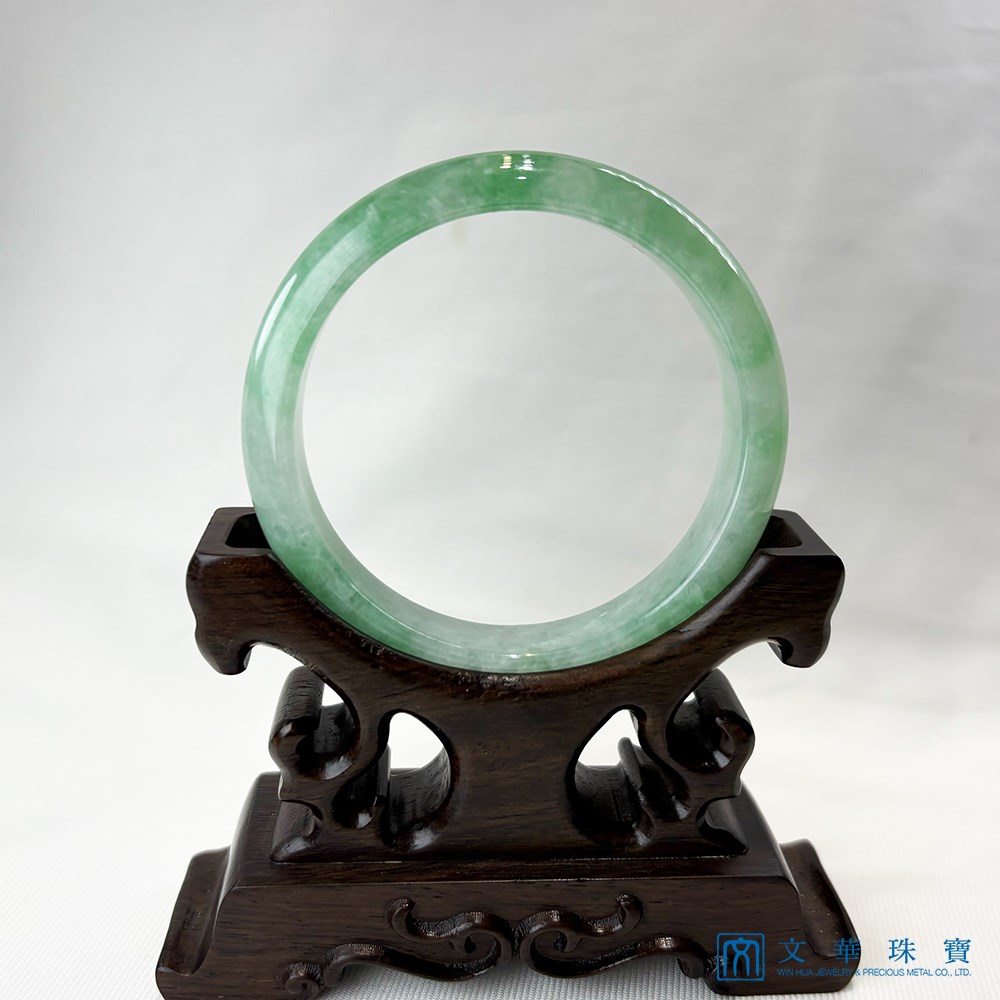翡翠蘋果綠綴陽綠玉鐲 約18圍