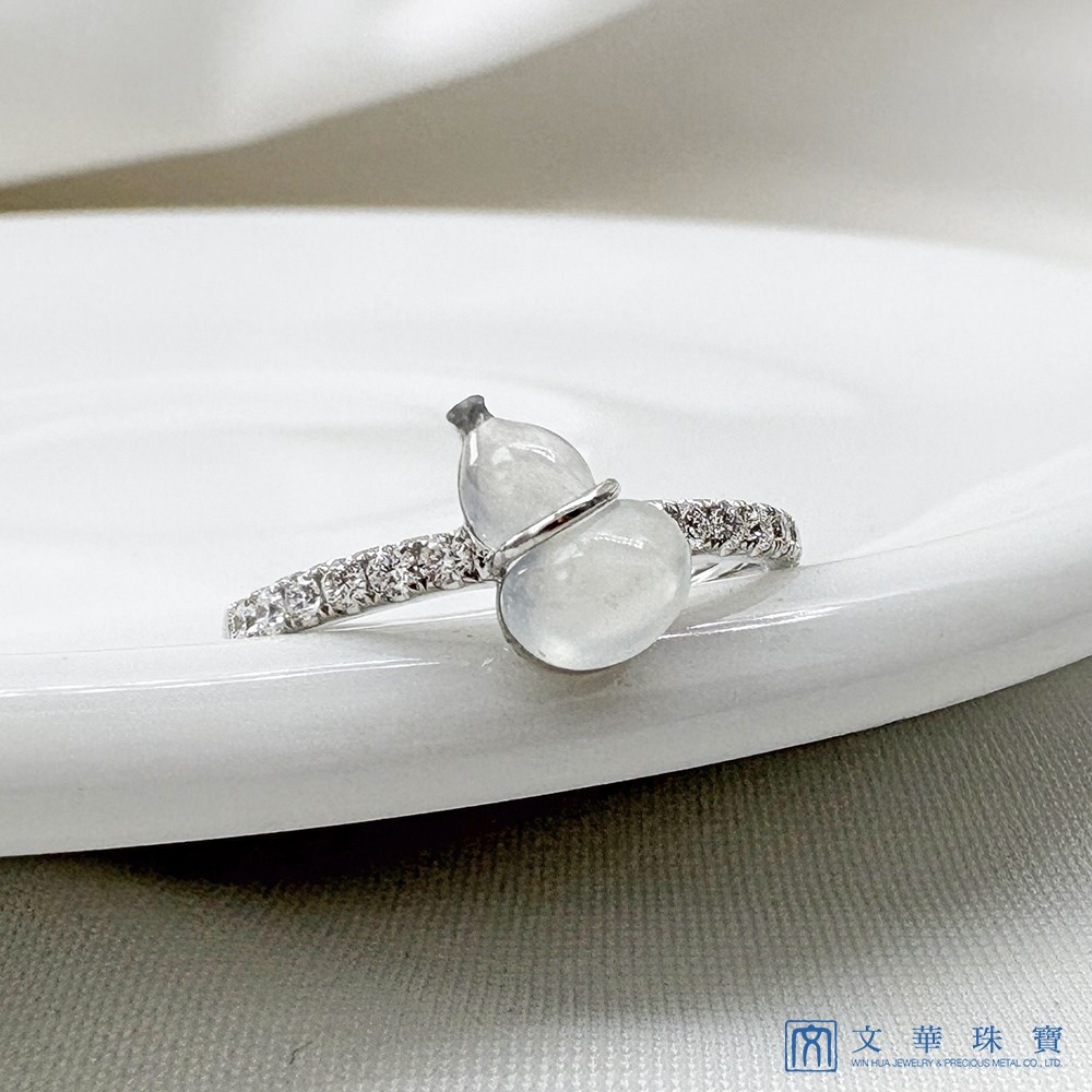 翡翠玻璃種葫蘆鑽戒 國際圍10號