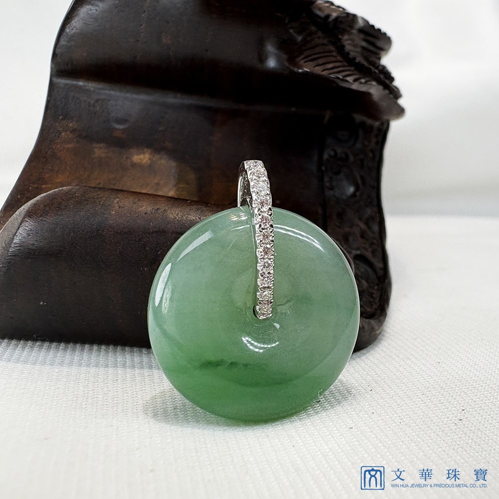 漸層翠綠平安扣翡翠鑽墜 